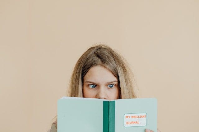 Girl who benefits from keeping a journal